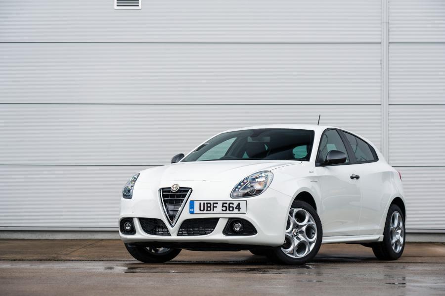  Alfa Romeo Giulietta Sprint (940) 2014 года  (UK) (фото 1 из 5)